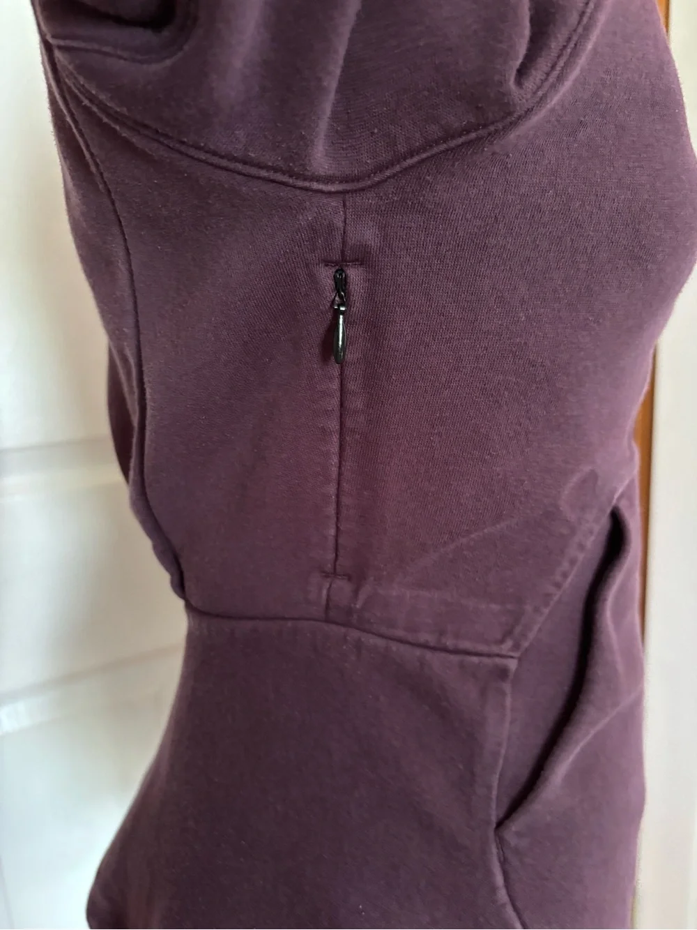 Lululemon &go Destination Hoodie Black Cherry size 4 - Picture 5 of 12